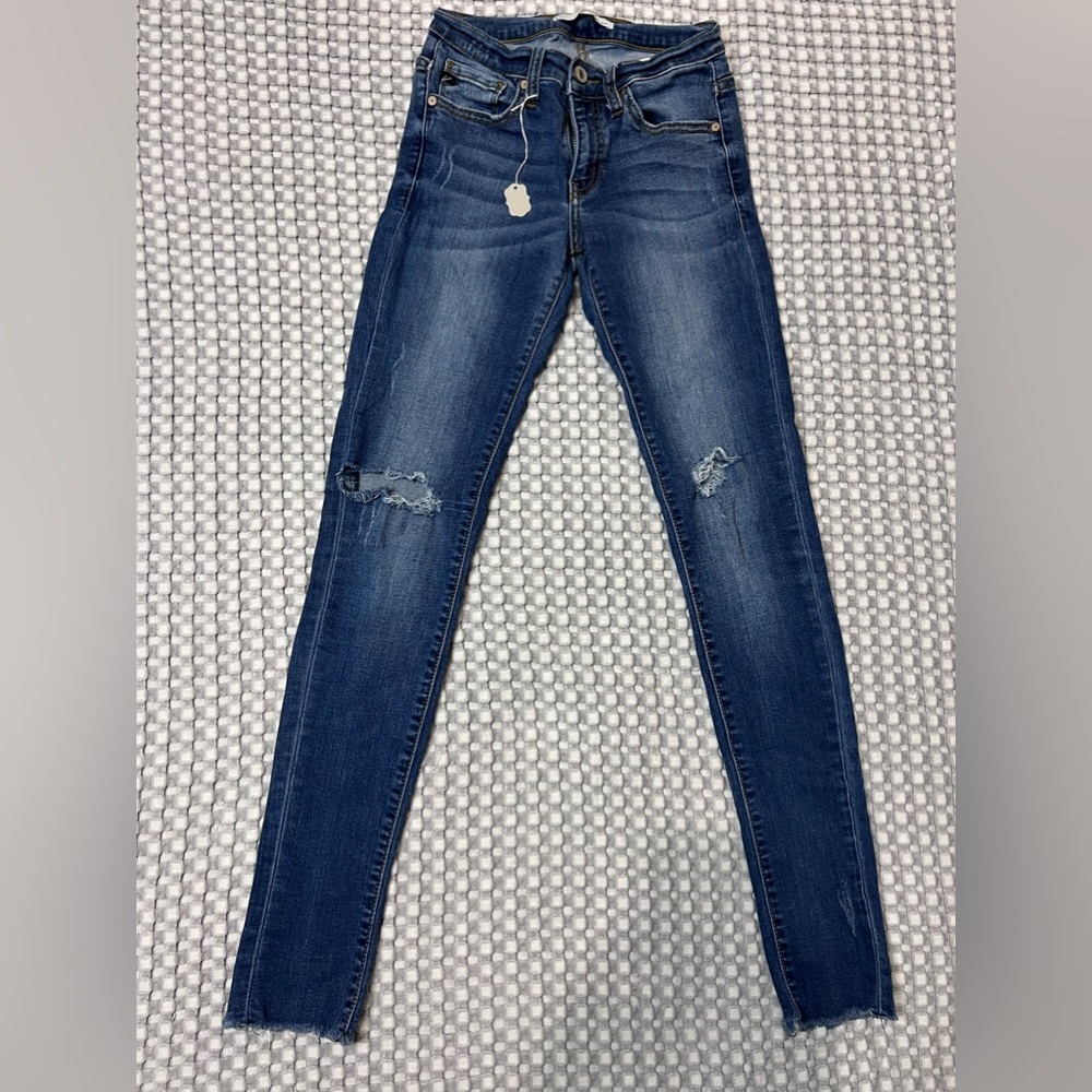 KanCan Style #KC8245D with Cut #2333 SIZE W1/24